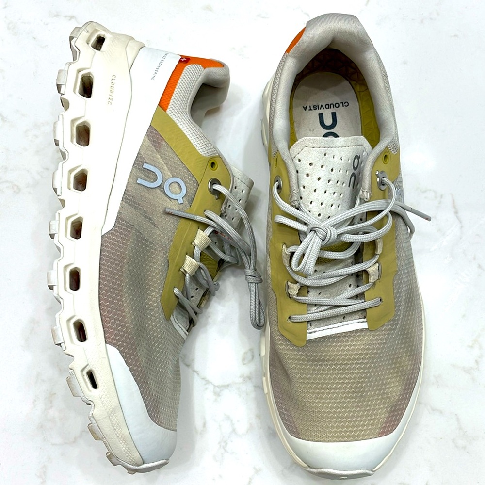 On Cloudvista Women’s Sneakers Size 6.5